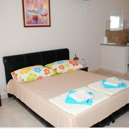 Apartments Anne Petrovac Extérieur photo