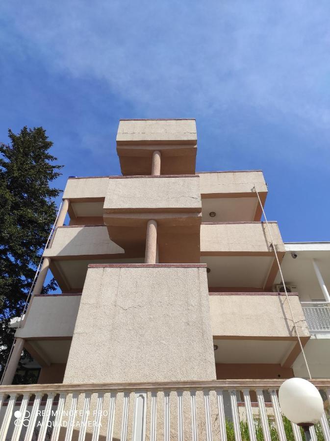 Apartments Anne Petrovac Extérieur photo
