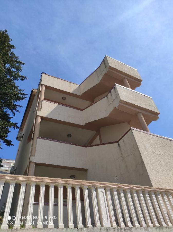 Apartments Anne Petrovac Extérieur photo