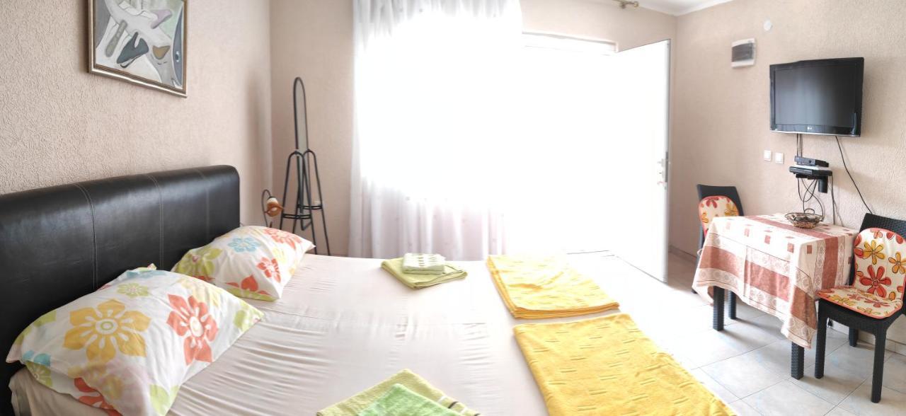 Apartments Anne Petrovac Extérieur photo