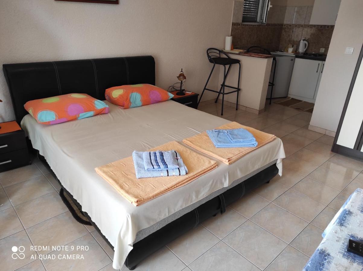 Apartments Anne Petrovac Extérieur photo