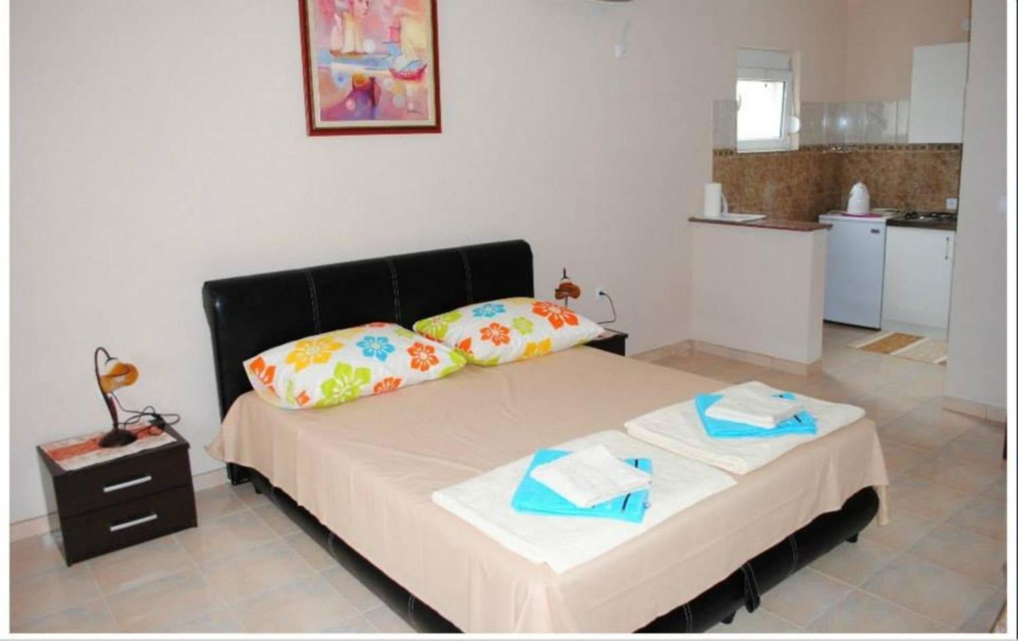 Apartments Anne Petrovac Extérieur photo